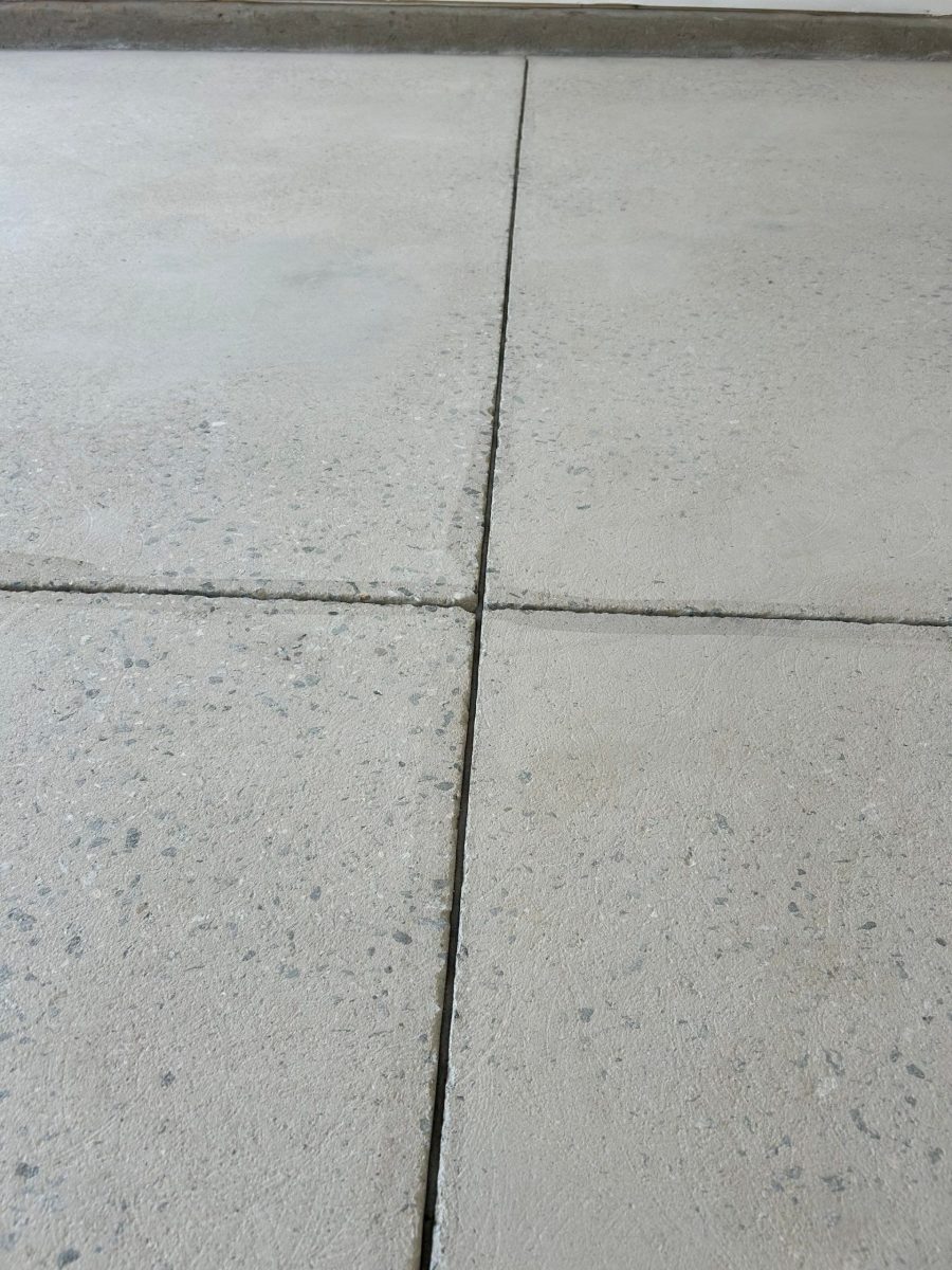 comcrete floor with seams Preview Image 5