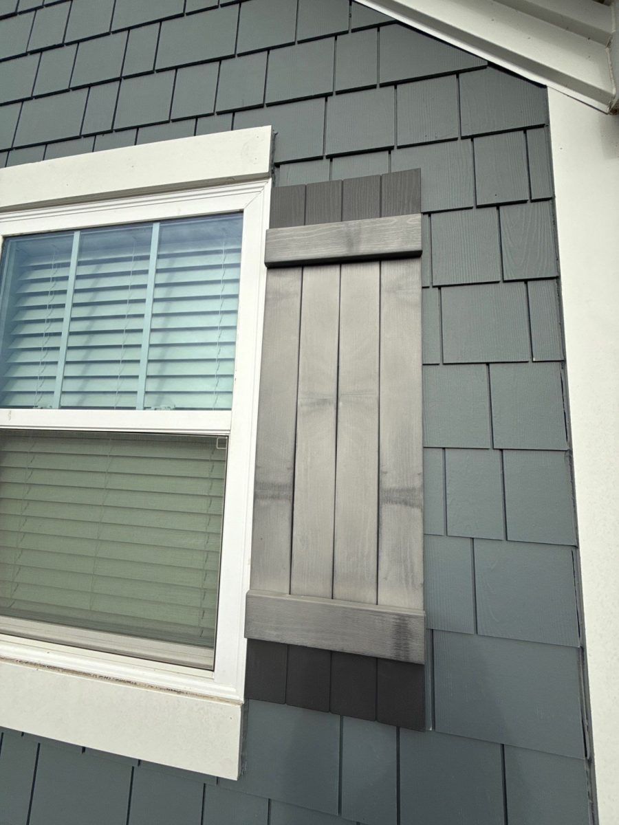 worn grey blue siding and shutters Preview Image 2