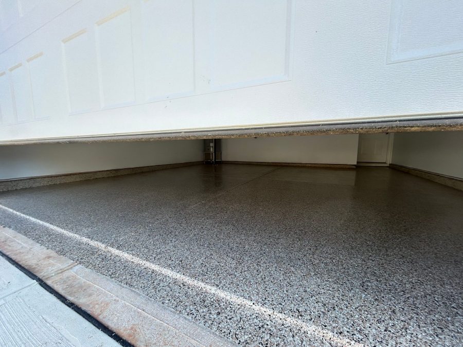 garage floor with polyaspartic coating Preview Image 2