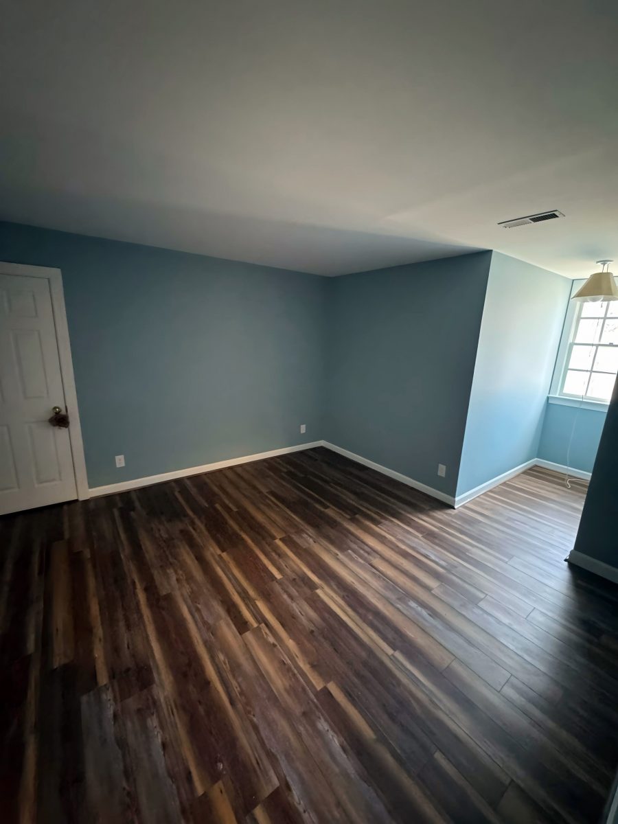 living area with blue walls Preview Image 2