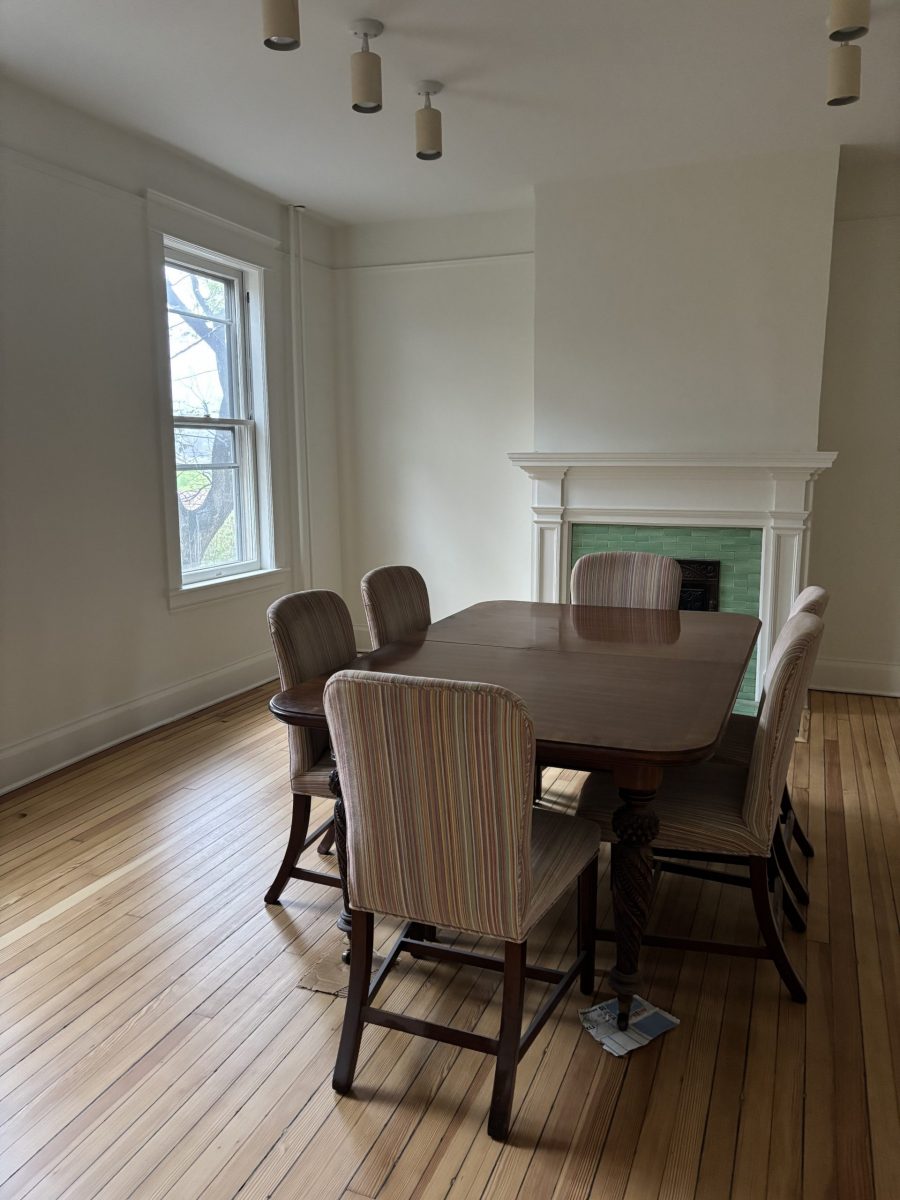 room with dining table