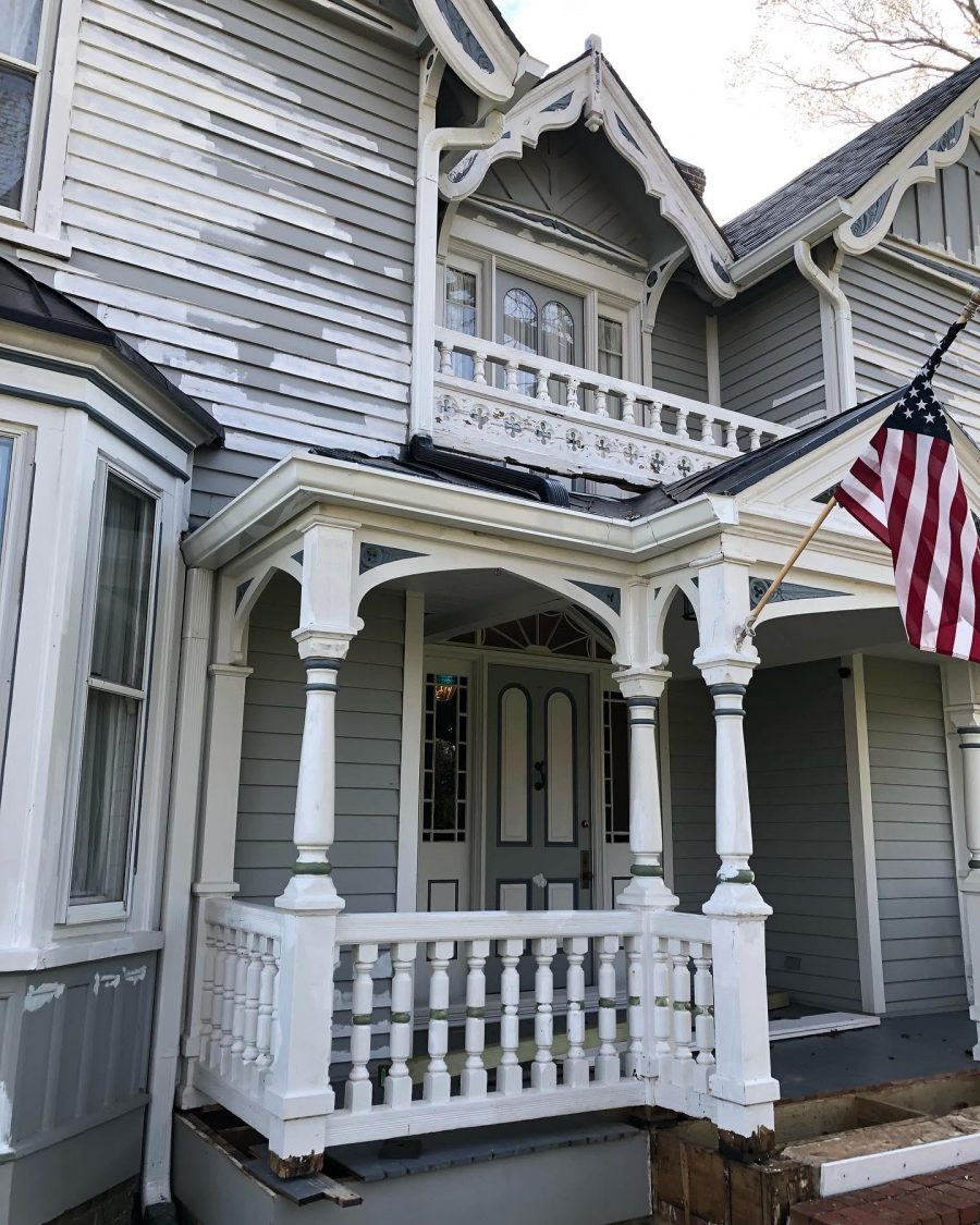 historical home repainted Preview Image 1