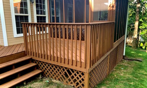Screen Replacement & Deck Stain
