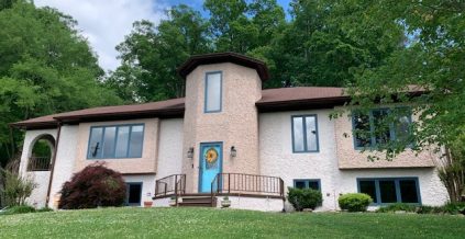 Cleveland – Exterior