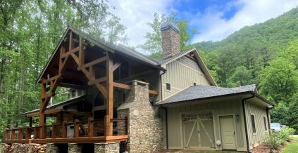 Appalachian Cabin – Exterior