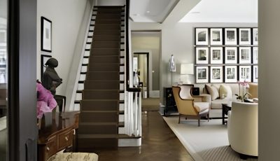 Foyer & Stairway