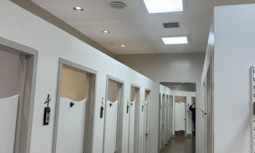 5 Fitting Room Doors