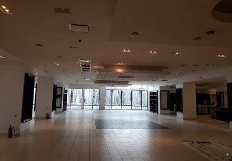 commercial retail space painting company in chicago