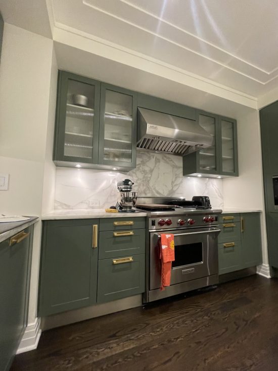 painted kitchen cabinets around stove