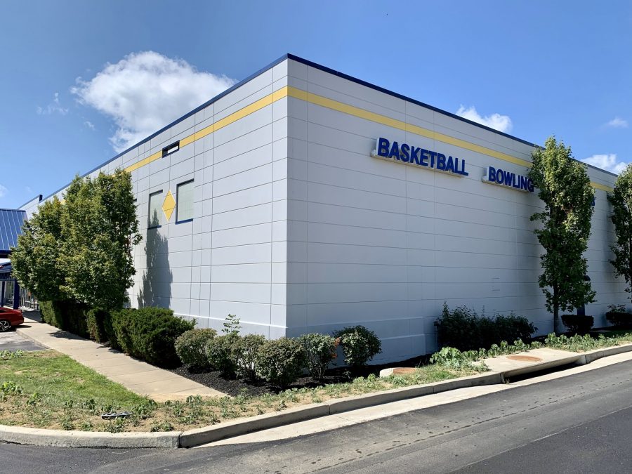 Sports of All Sorts located in Florence, KY corner wall with company sign Preview Image 23