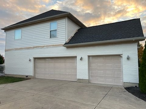 garage doors on side of house Preview Image 18