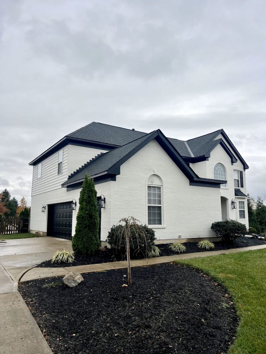 side front view of newly painted house Preview Image 6