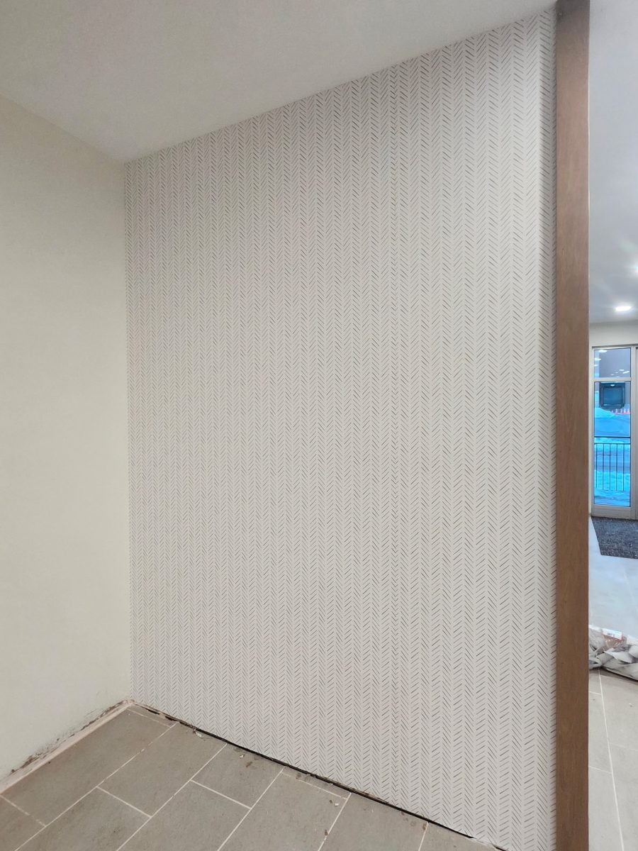 white patterned wallpaper Preview Image 1