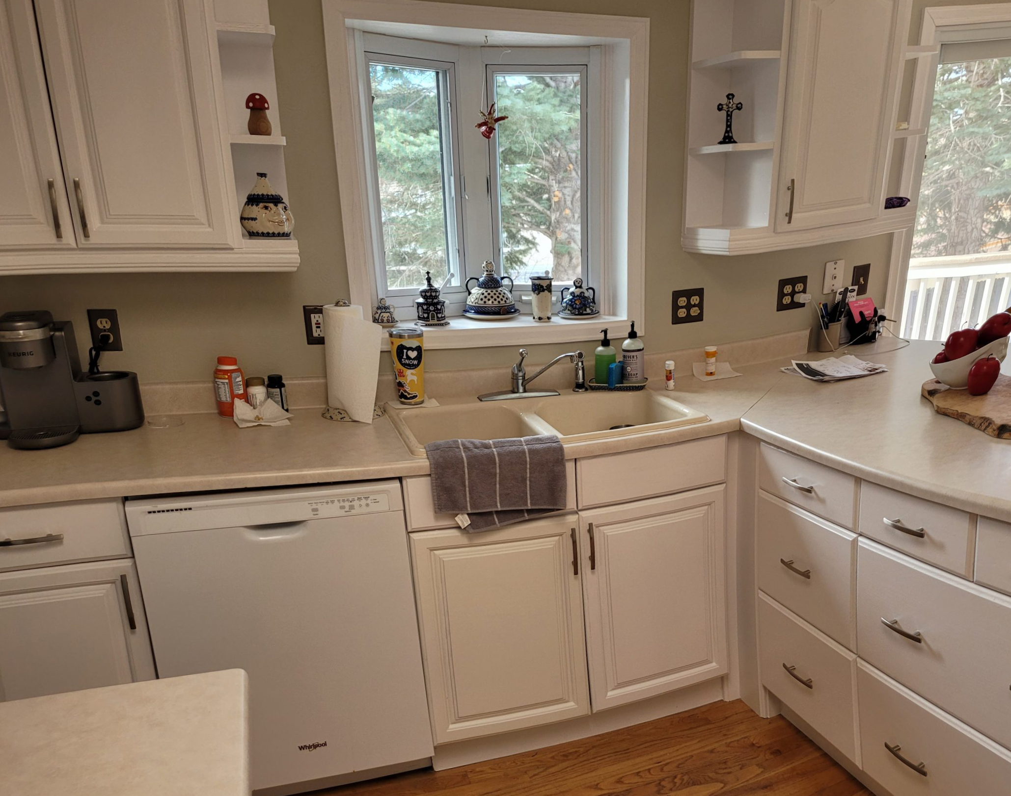 Kitchen Cabinet Set Painted white After