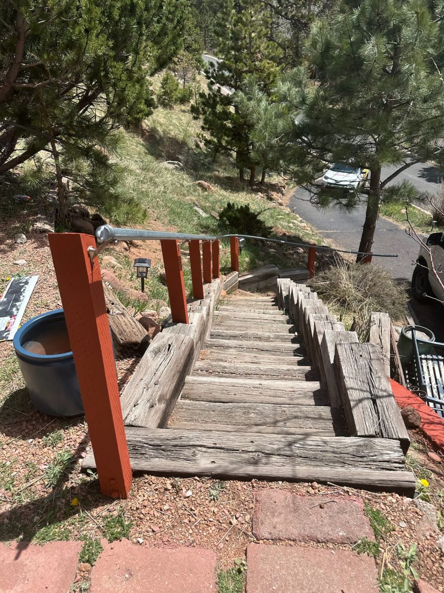 staircase with stained handrail Preview Image 5