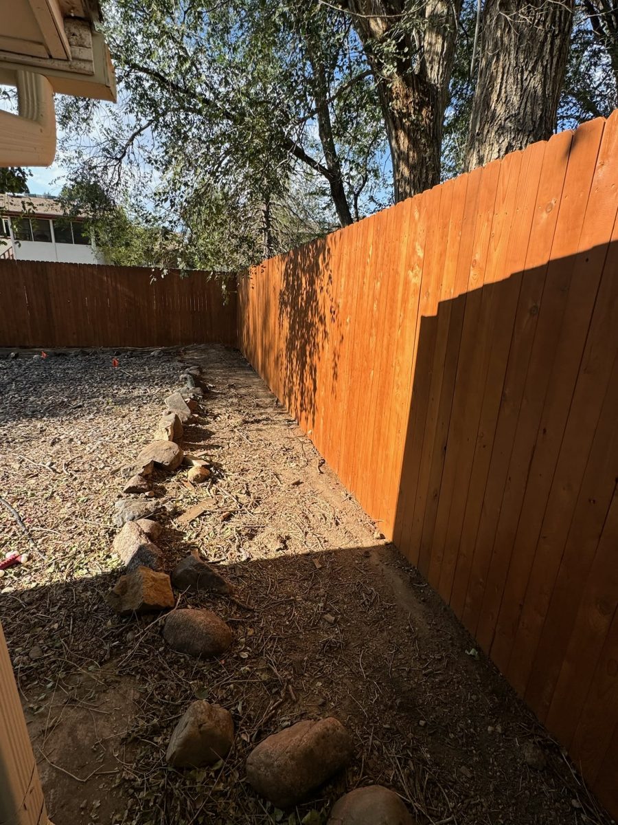 fence staining Preview Image 2