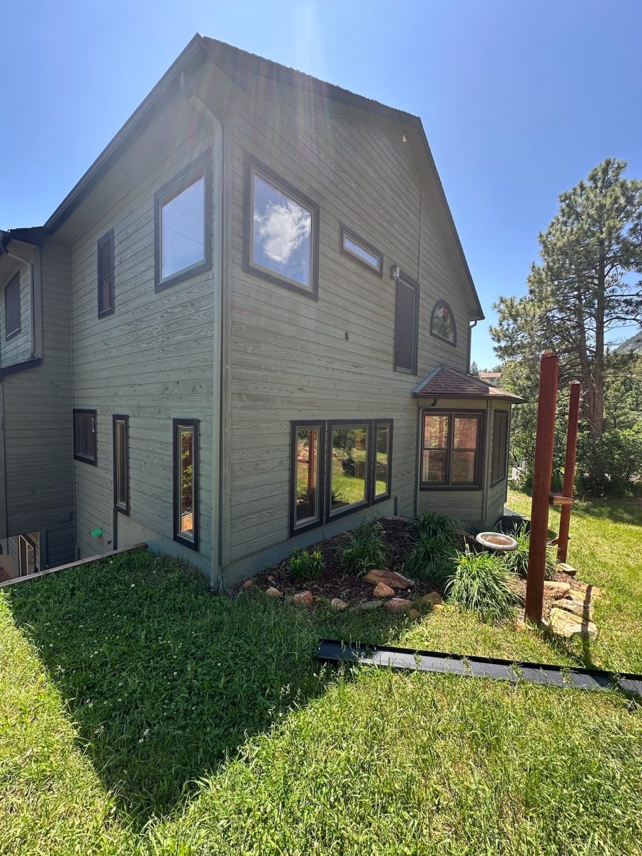 dark green stained home Preview Image 3