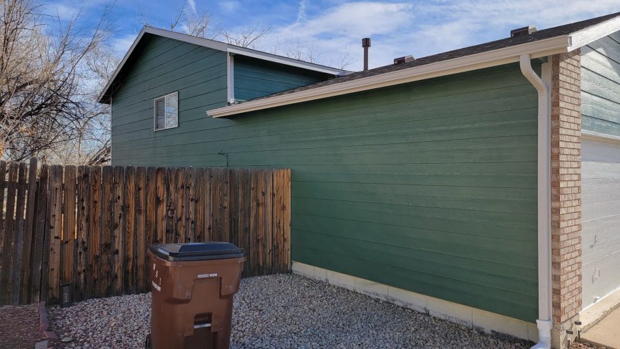 green exterior Preview Image 3