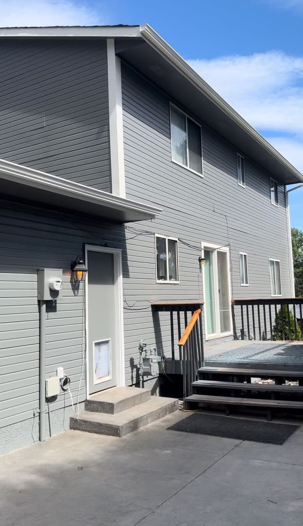 Gray Exterior Preview Image 1