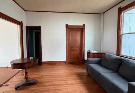 Wallpaper Removal and Refinishing