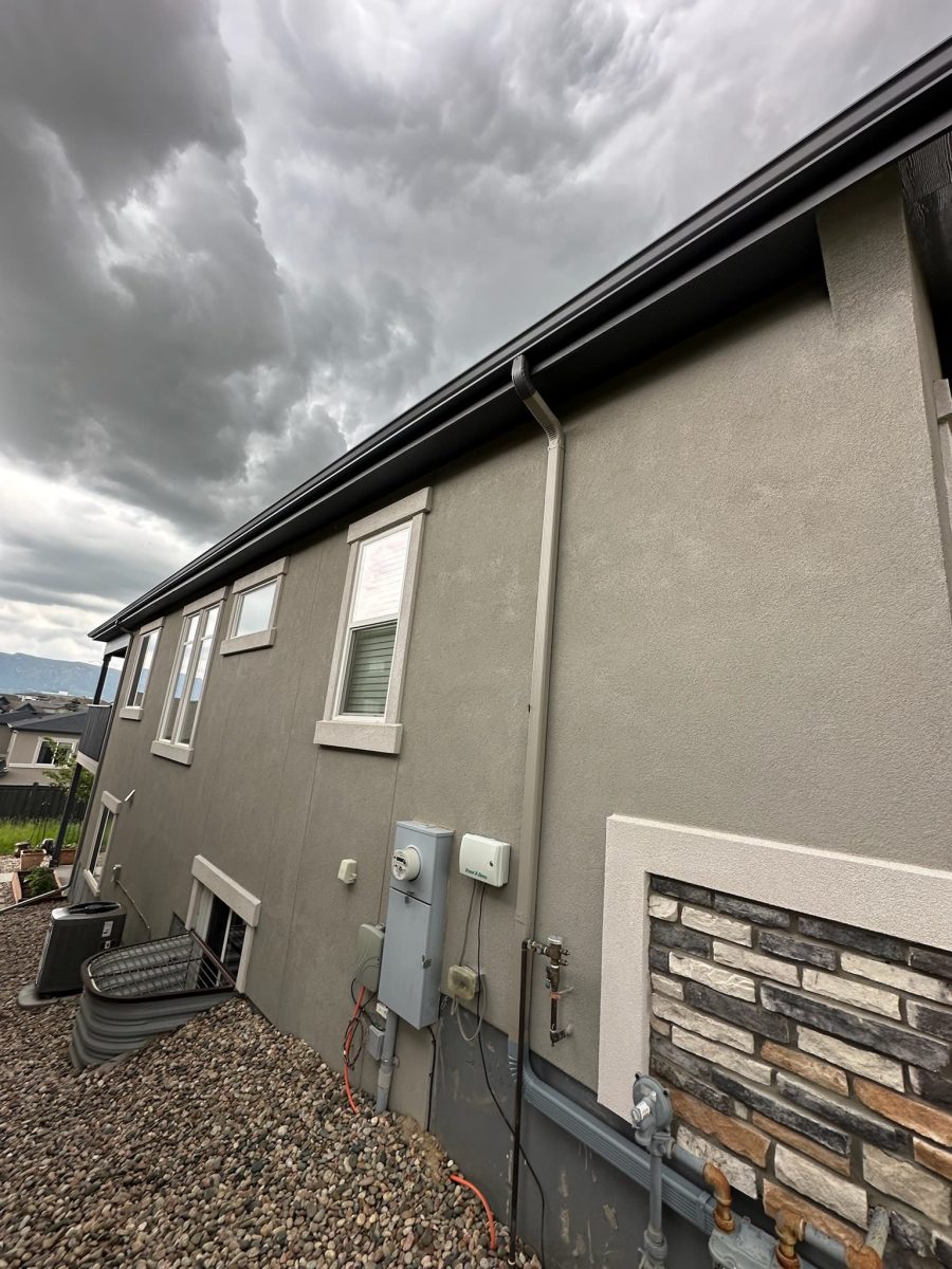 side exterior of house Preview Image 3