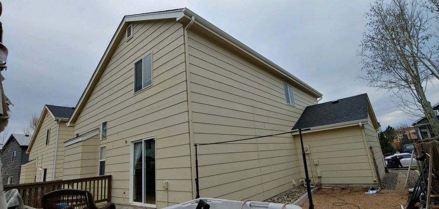 residential exterior side view Preview Image 3