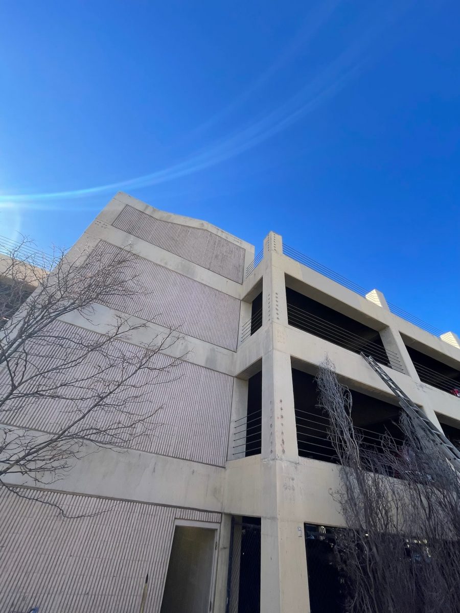 parking garage exterior Preview Image 1