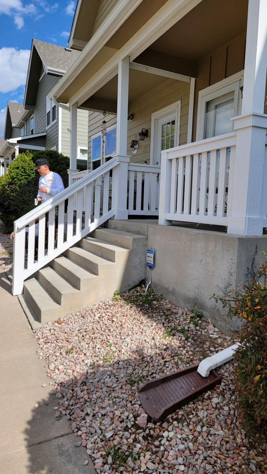 painted railing to porch Preview Image 5