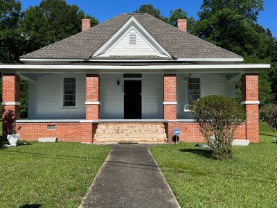 Front of Historic Home Repainted