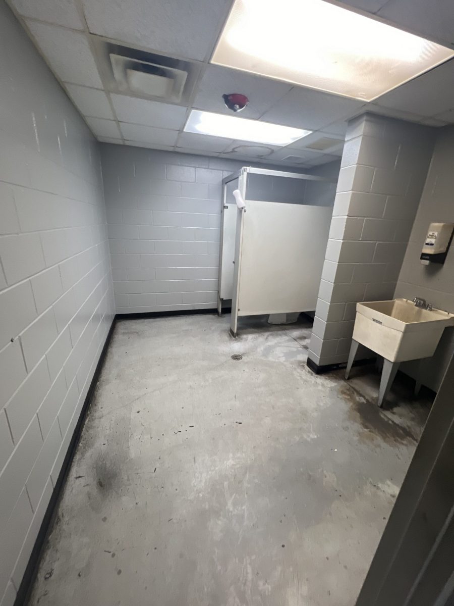 New employee restroom at the Toyota dealership in Columbus, GA Preview Image 6