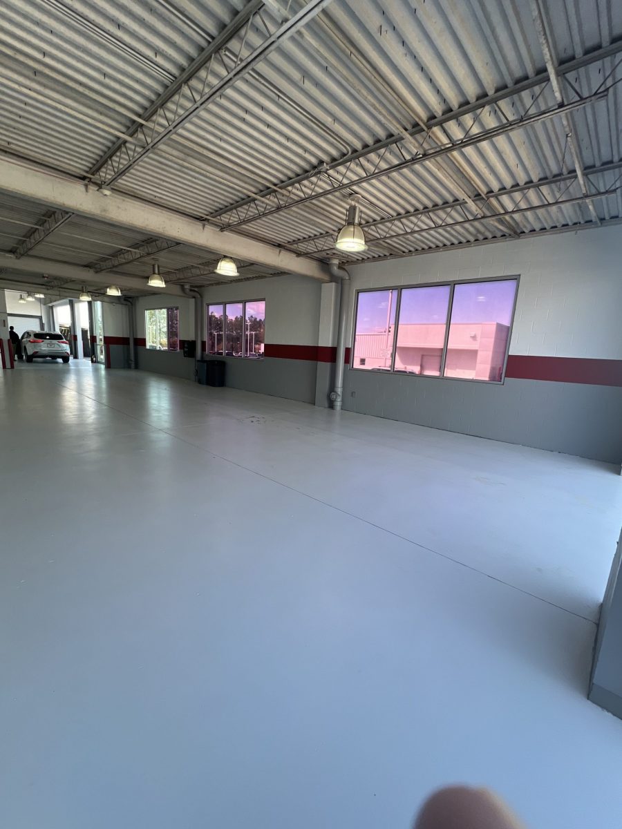 New service bays at the Toyota dealership in Columbus, GA Preview Image 11