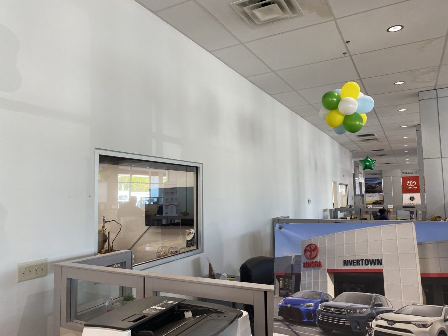 New showroom area at the Toyota dealership in Columbus, GA Preview Image 10