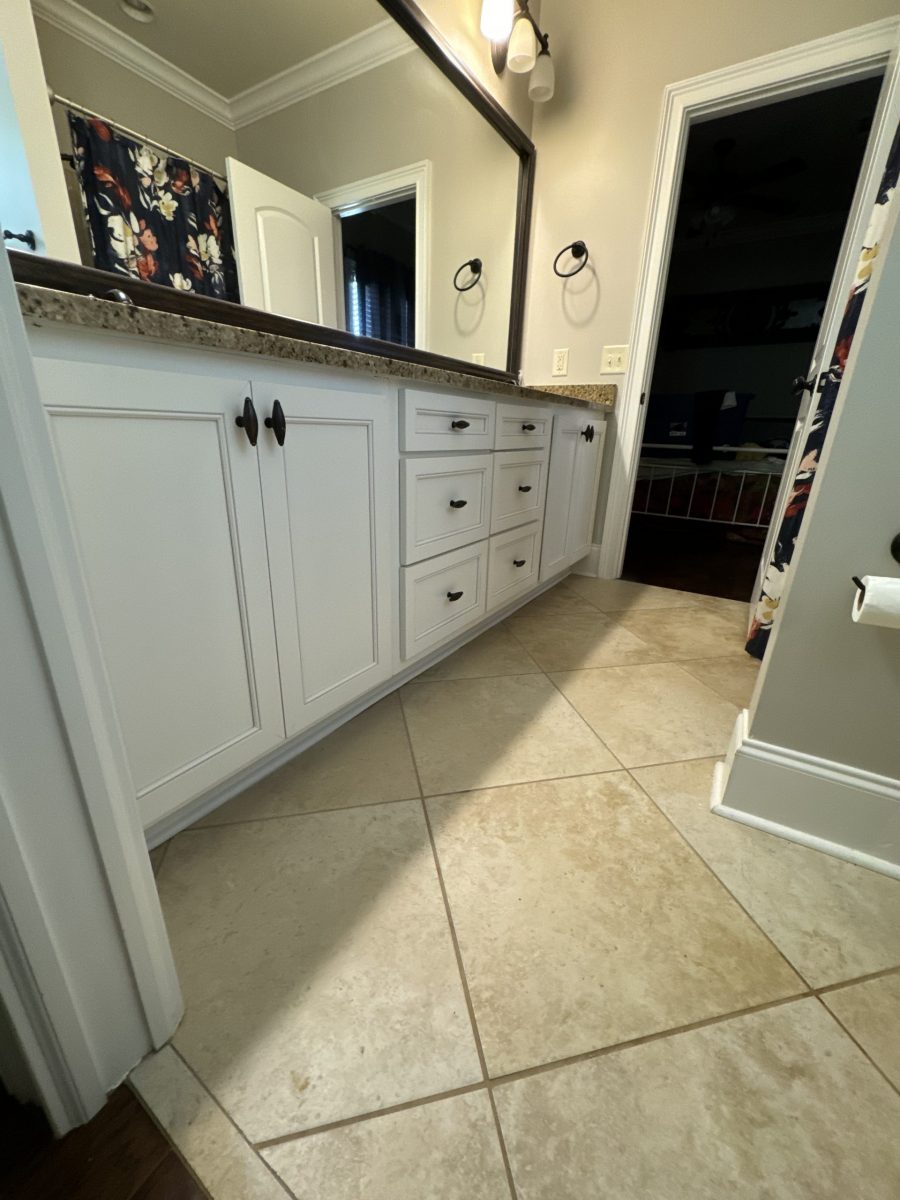 Master Bathroom Cabinets Preview Image 6