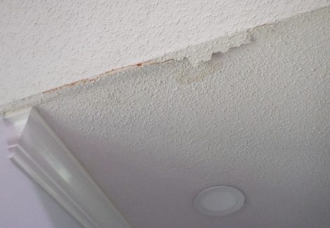 popcorn ceiling with water damage