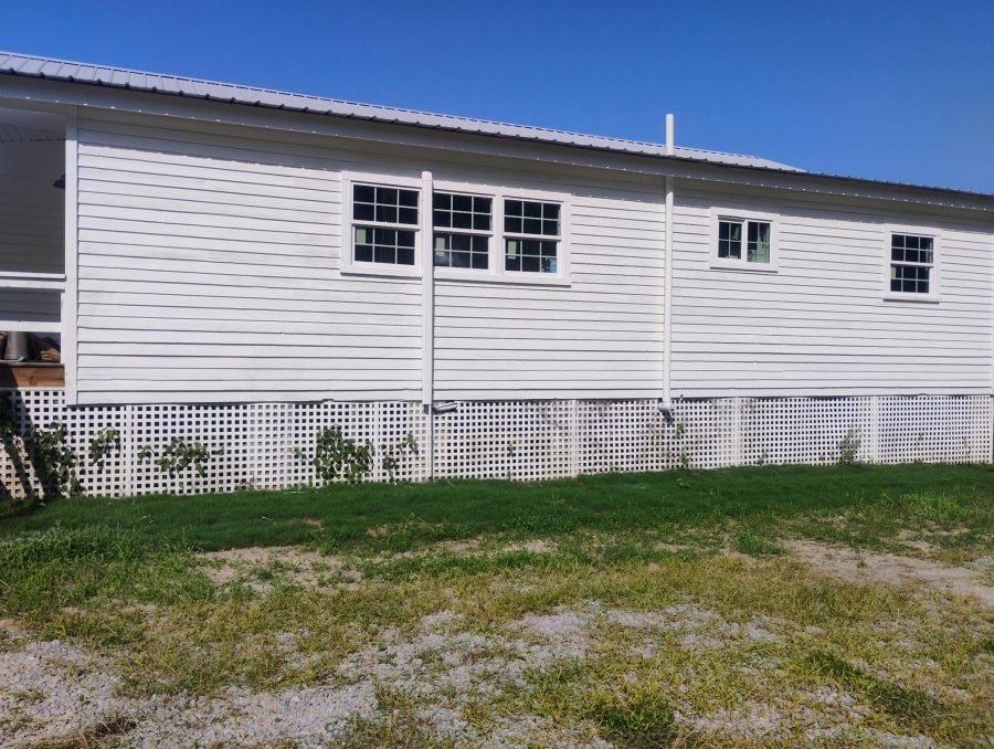 rear of house with new exterior paint Preview Image 1