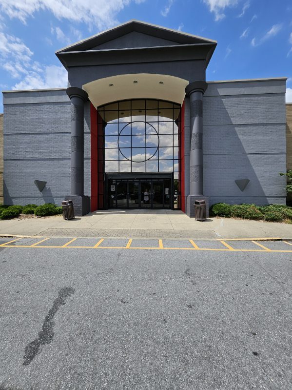 New Right Entrance Preview Image 1