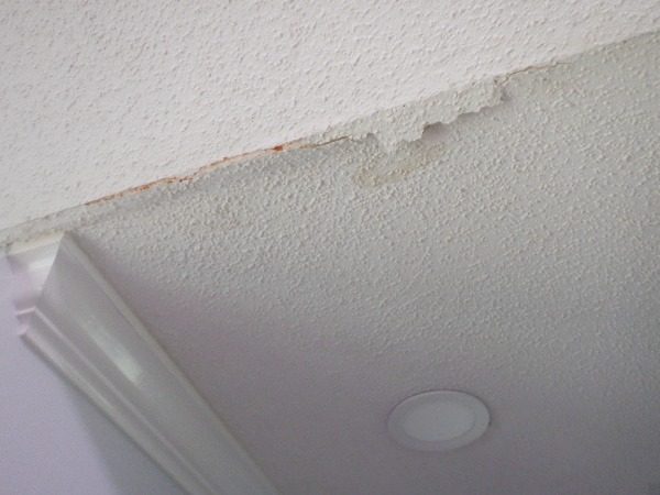 popcorn ceiling with water damage Preview Image 8