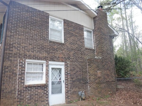 side of brick home Preview Image 7