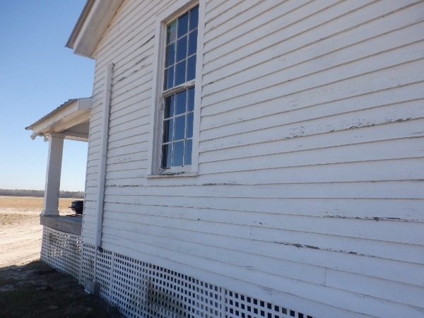 worn siding on exterior of house Preview Image 6