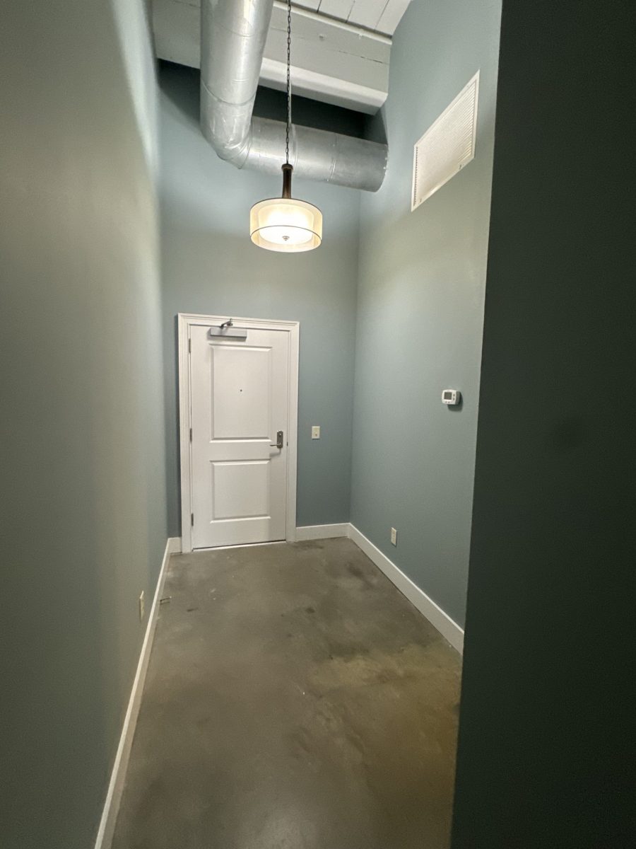 Foyer Entry (After) Preview Image 7