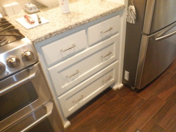 KITCHEN CABINETS OLD Preview Image 2