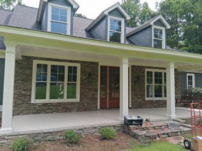 front of house with covered porch