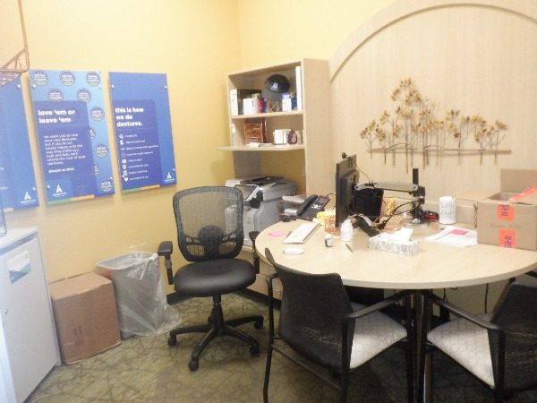 OLD CONSULTATION ROOM Preview Image 15