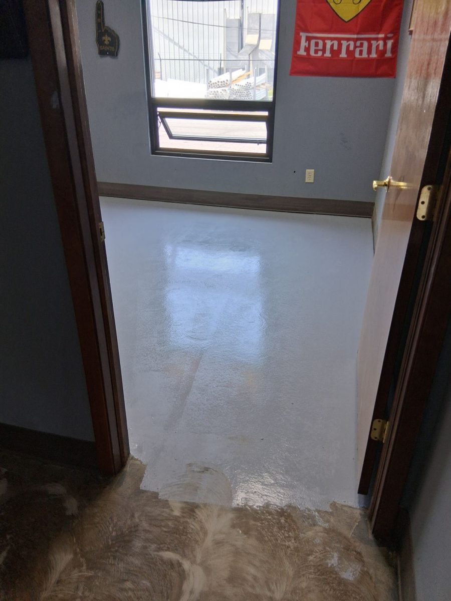 commercial office space with laminated floor Preview Image 3