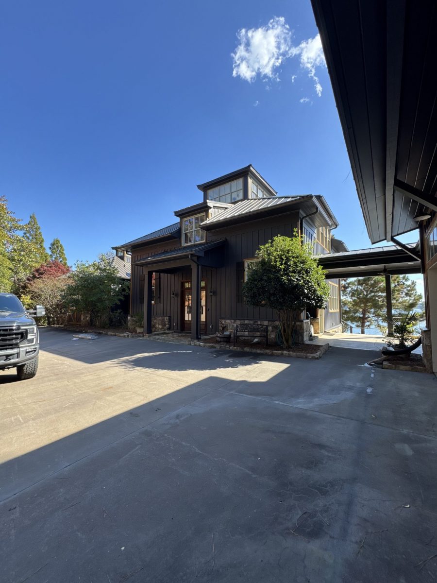 front of repainted house exterior Preview Image 4