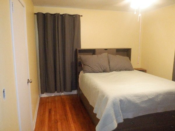 bedroom before repaint Preview Image 8