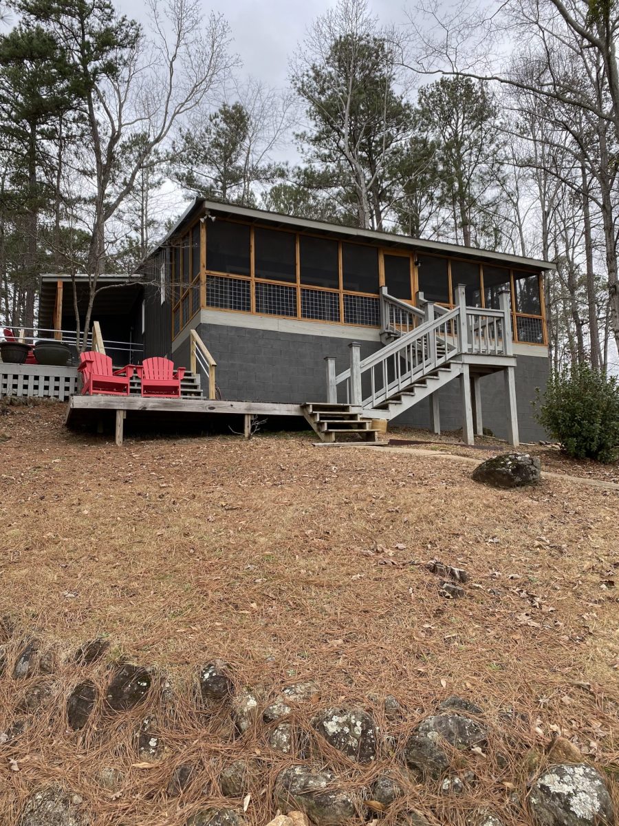 LAKESIDE EXTERIOR PORCH Preview Image 10