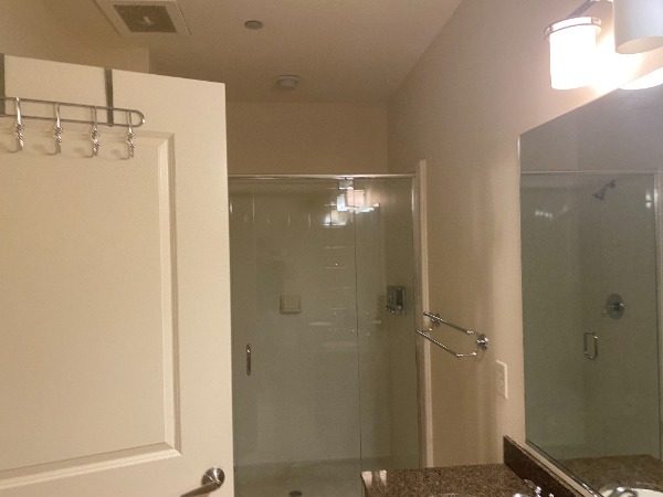 Old Master Bath Preview Image 11