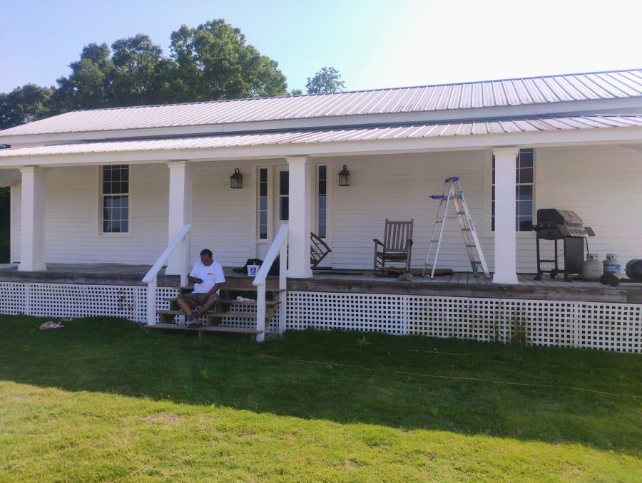 rear of house with new exterior paint Preview Image 3