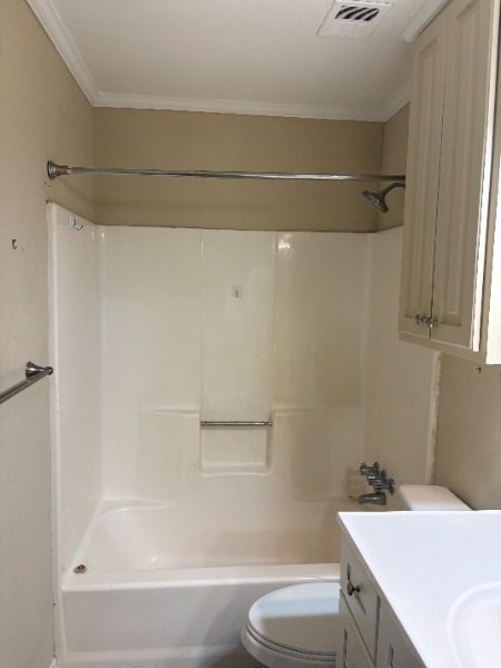 home bathroom before repaint Preview Image 14